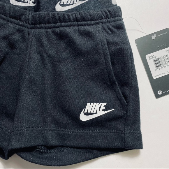 Nike Girls Tee Shirt & High Waist Shorts Set 2T - Picture 11 of 11